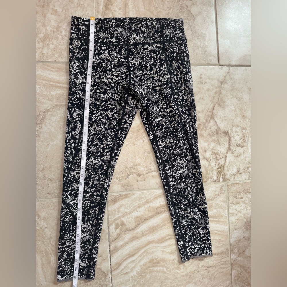 Lululemon Tight Stuff‎ Tight II Splatter White Black / Black Size 8 - Picture 9 of 12